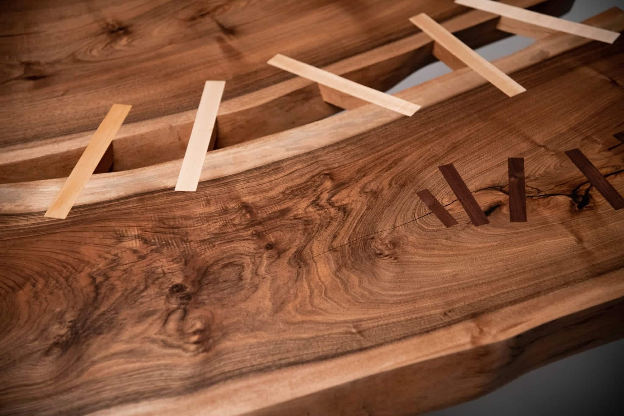 Walnut And Maple Dining Table | Stitched Maple Inlays - Image 6